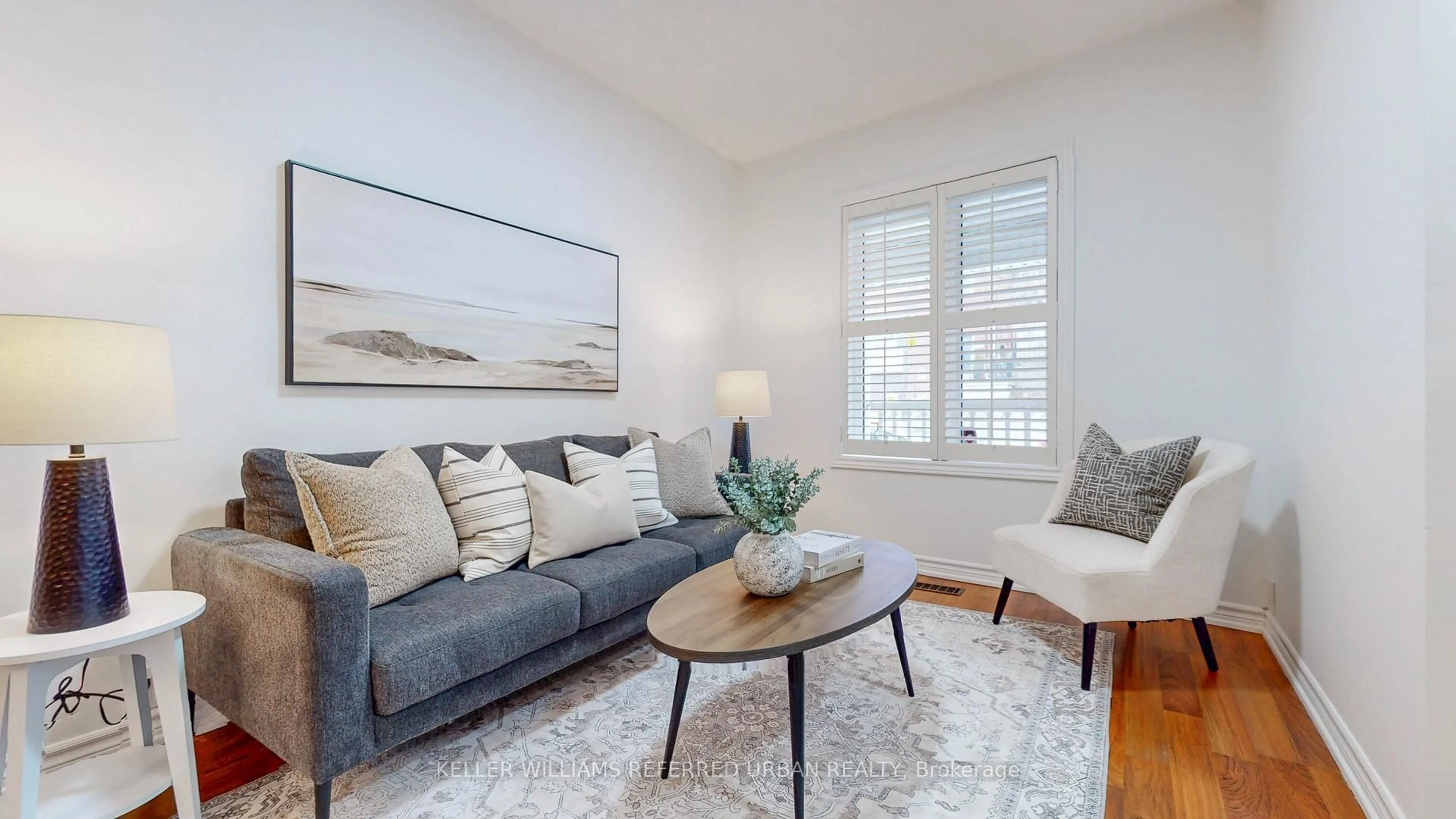Living room with furniture, unknown for 1269 Davenport Rd, Toronto Ontario M6H 2H2