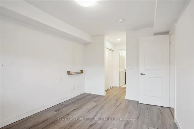 Additional property image - 3058 Sixth Line Unit 108