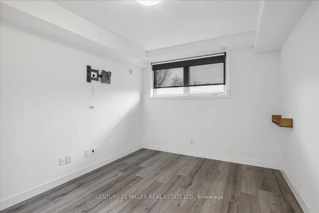 Additional property image - 3058 Sixth Line Unit 108
