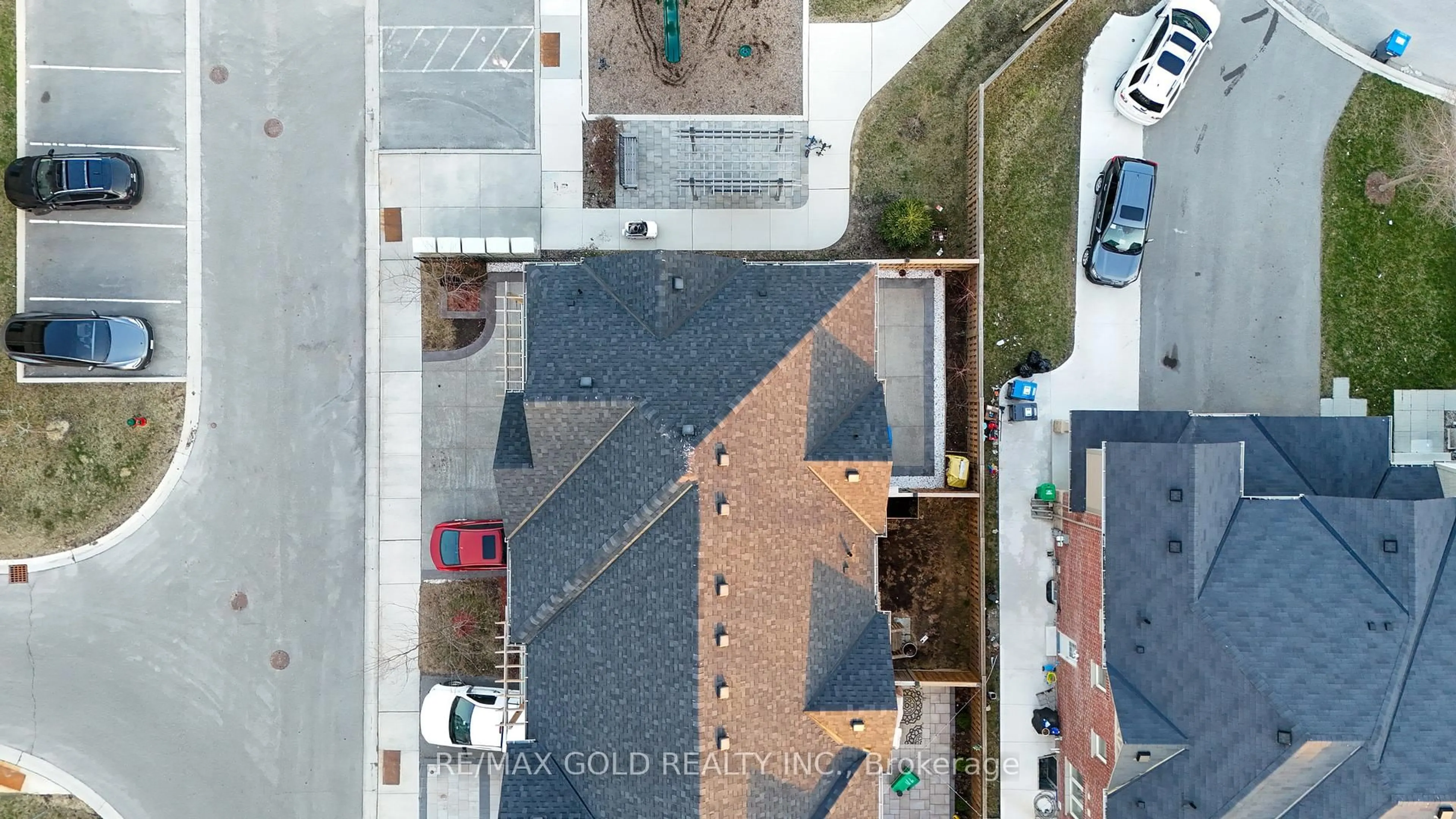 A pic from outside/outdoor area/front of a property/back of a property/a pic from drone, street for 22 Slack Lane, Caledon Ontario L7C 4H2