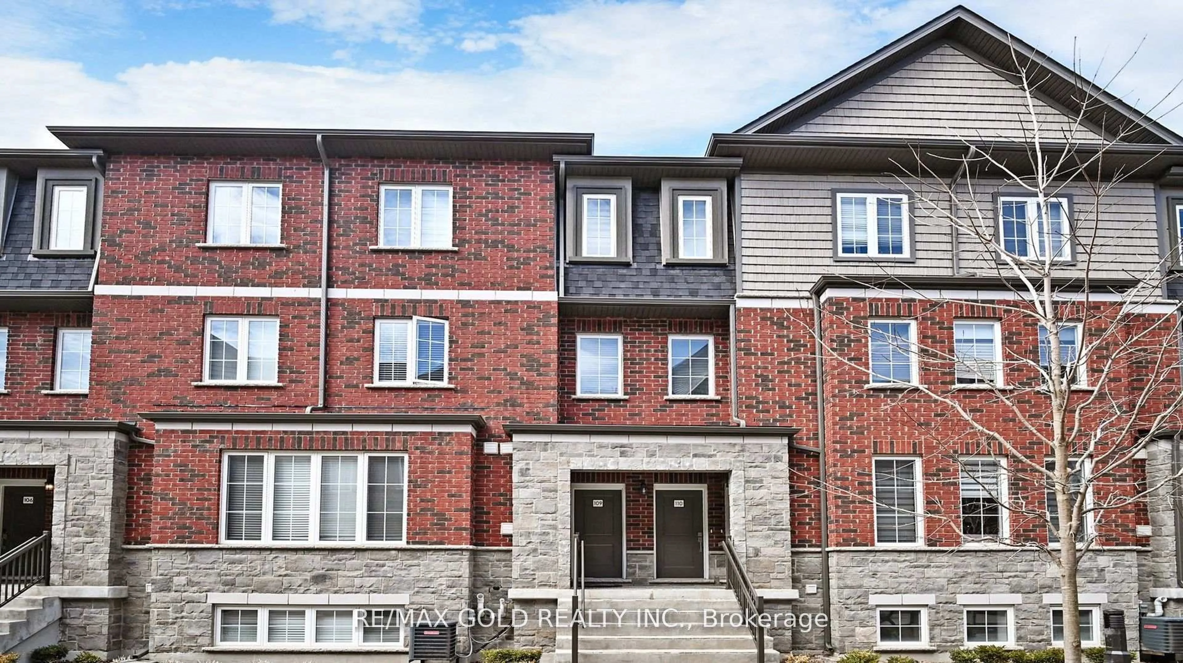 Home with brick exterior material, building for 445 Ontario St #109, Milton Ontario L9T 9K3