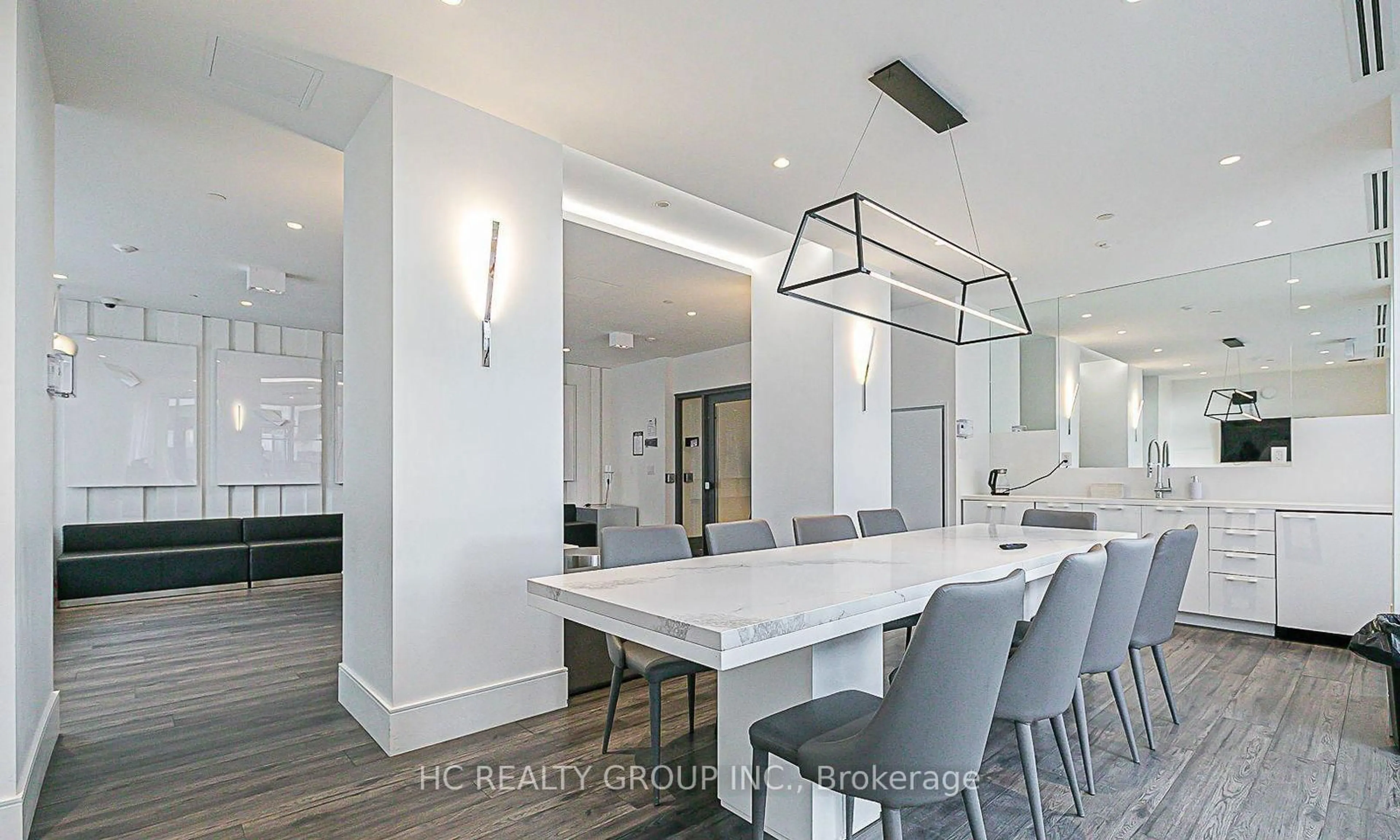 Contemporary kitchen, ceramic/tile floor for 10 De Boers Dr #1306, Toronto Ontario M3J 0L6