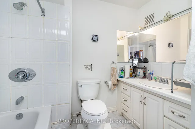 Additional property image - 1126 Dovercourt Rd