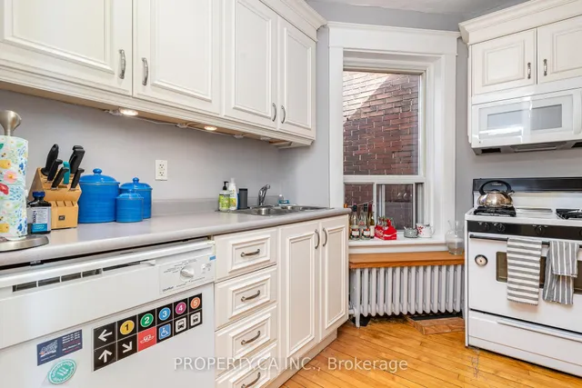 Additional property image - 1126 Dovercourt Rd