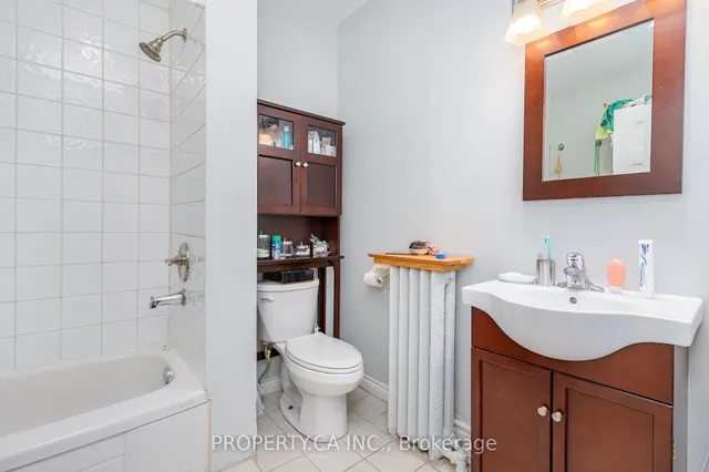Additional property image - 1126 Dovercourt Rd