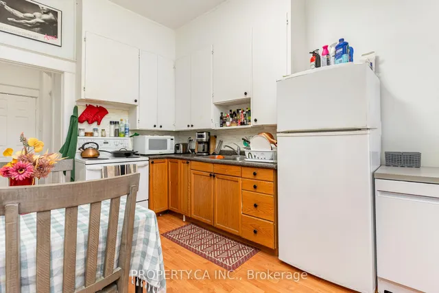 Additional property image - 1126 Dovercourt Rd
