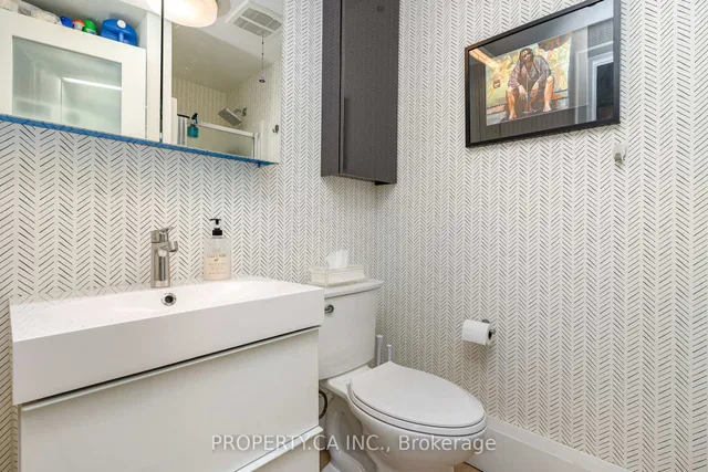 Additional property image - 1126 Dovercourt Rd