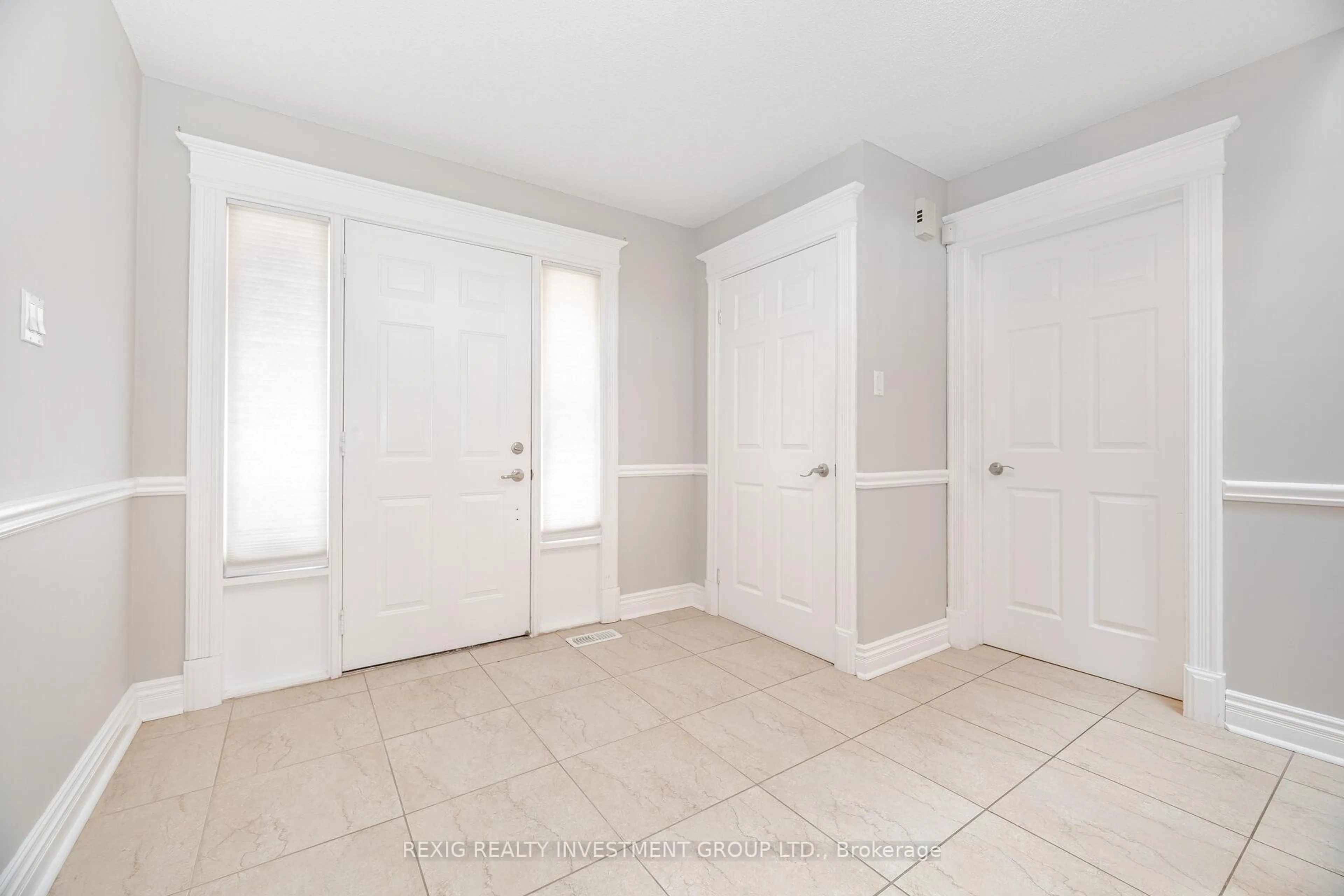 Unknown for 66 Settler Crt, Brampton Ontario L6Z 4L6