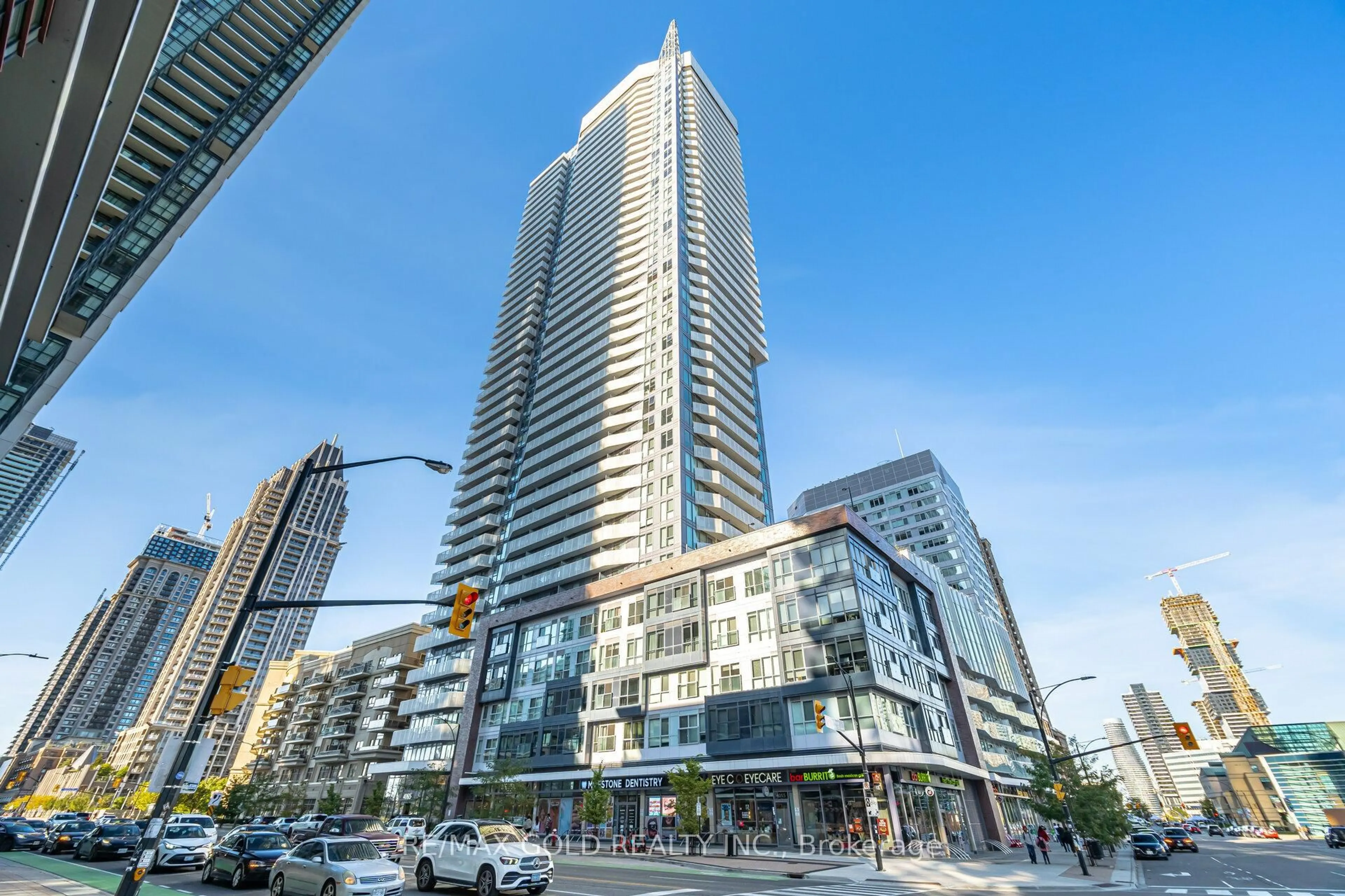 Unknown for 4065 Confederation Pkwy #802, Mississauga Ontario L5B 0L4