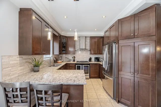 Additional property image - 31 Vanderbrink Dr