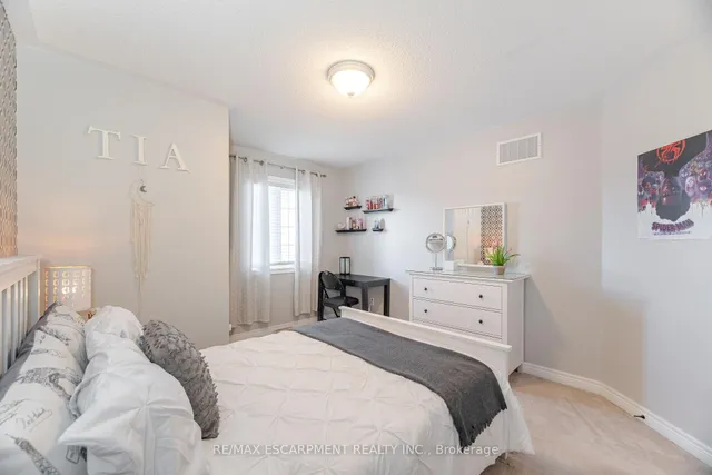 Additional property image - 31 Vanderbrink Dr