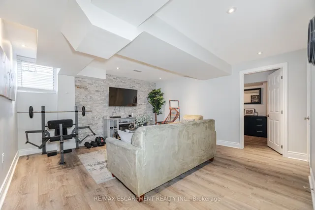 Additional property image - 31 Vanderbrink Dr