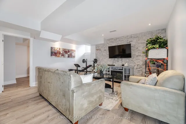 Additional property image - 31 Vanderbrink Dr