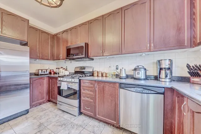 Additional property image - 37 Denim Dr