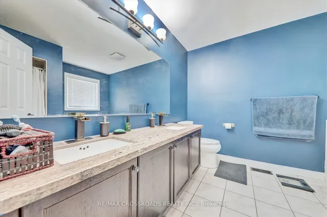 Additional property image - 37 Denim Dr