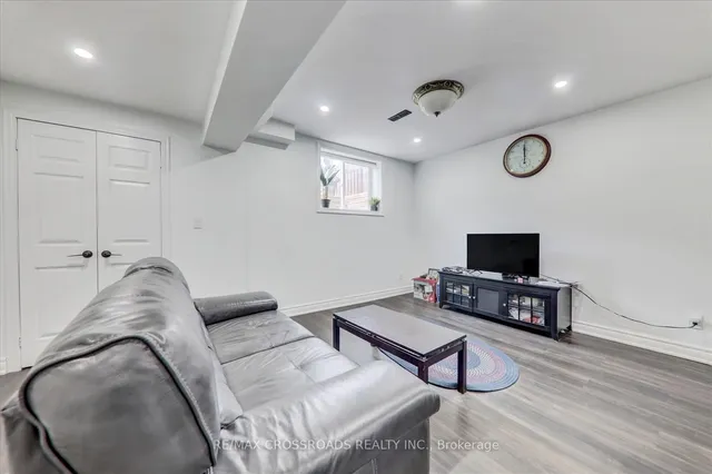 Additional property image - 37 Denim Dr