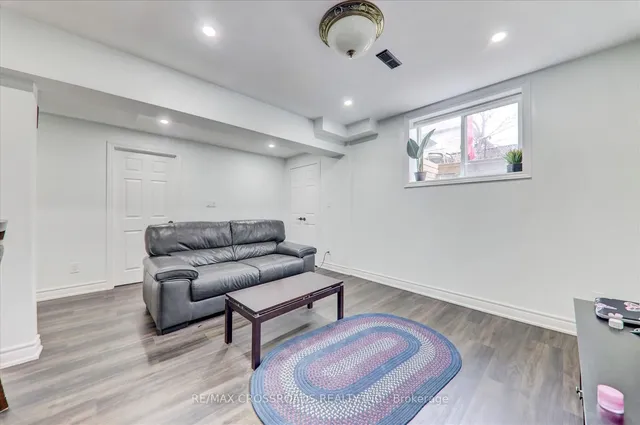 Additional property image - 37 Denim Dr