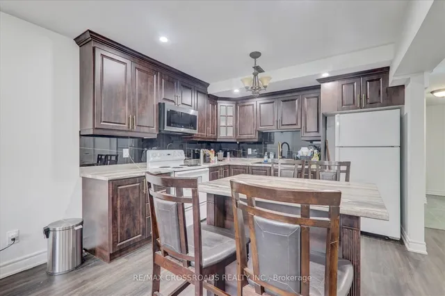 Additional property image - 37 Denim Dr