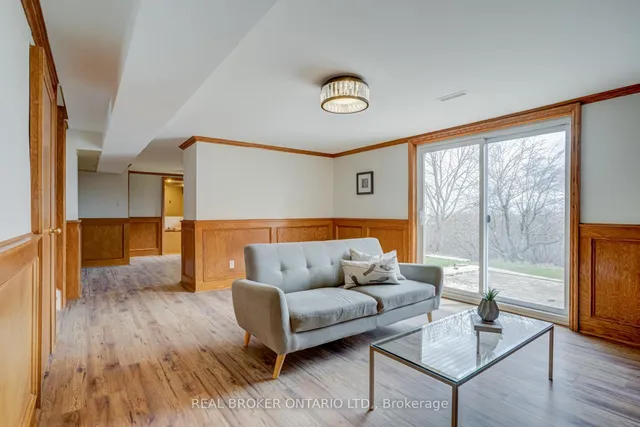 Additional property image - 1252 Lakeview Dr