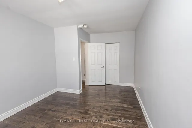 Additional property image - 3641 Holden Cres