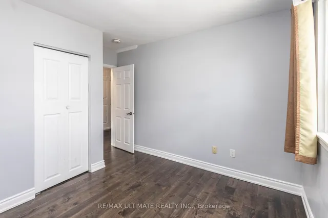 Additional property image - 3641 Holden Cres