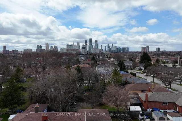 Additional property image - 3641 Holden Cres