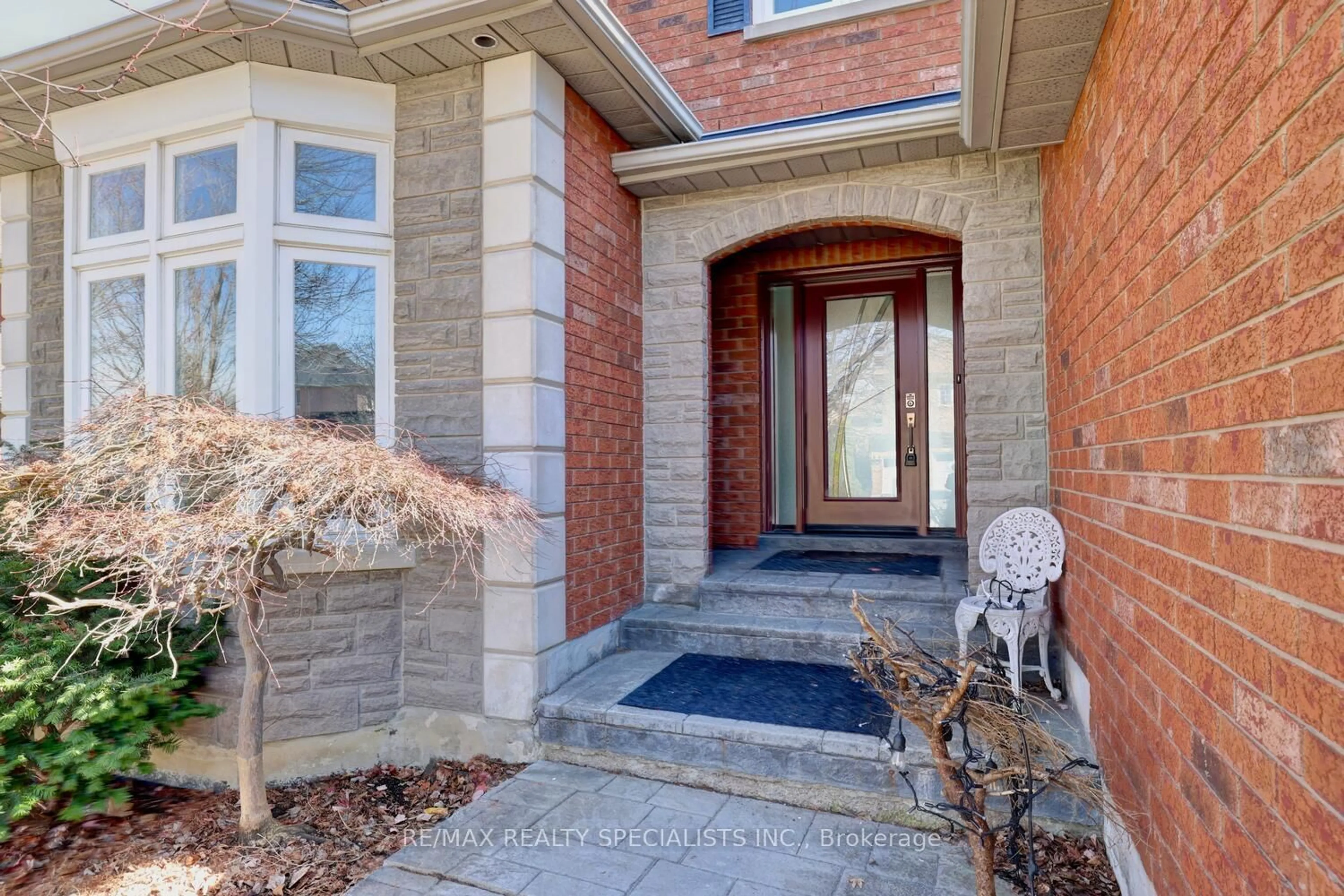 Home with brick exterior material, street for 2923 Hammond Rd, Mississauga Ontario L5K 2M2