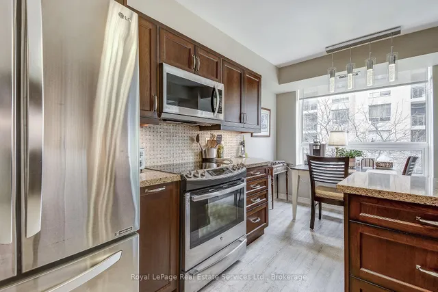 Additional property image - 100 Burloak Dr Unit 2212