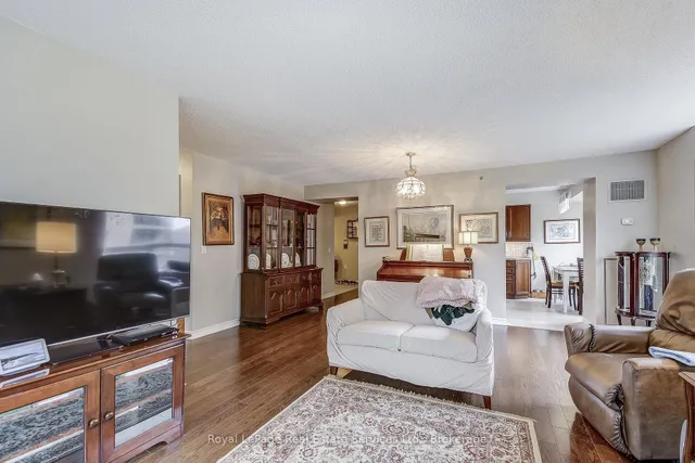 Additional property image - 100 Burloak Dr Unit 2212