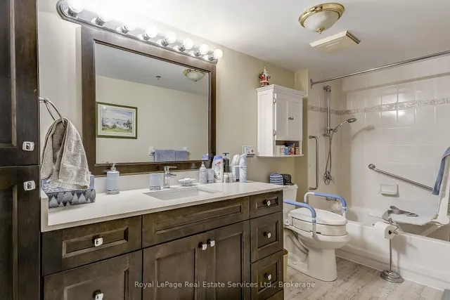 Additional property image - 100 Burloak Dr Unit 2212