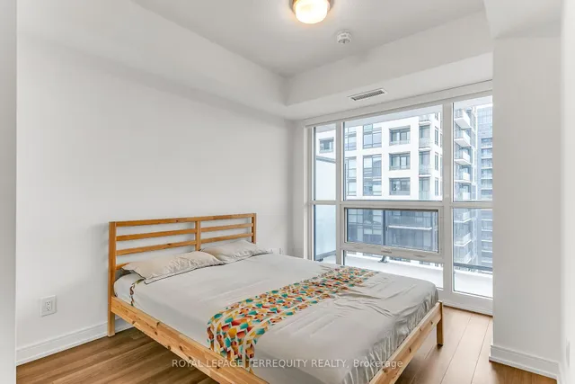 Additional property image - 30 Samuel Wood Way Unit 1911