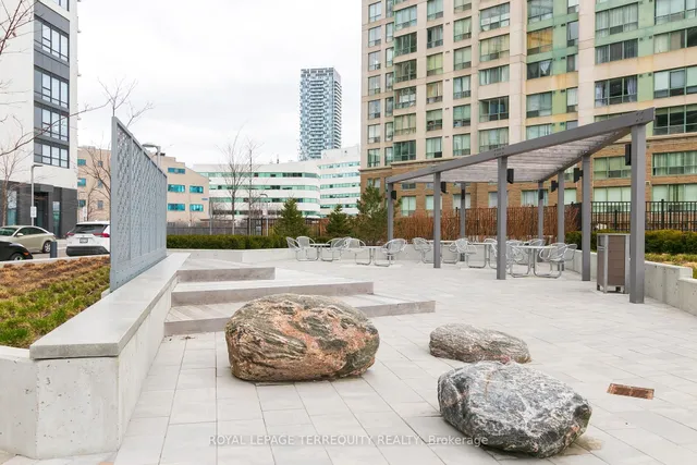 Additional property image - 30 Samuel Wood Way Unit 1911