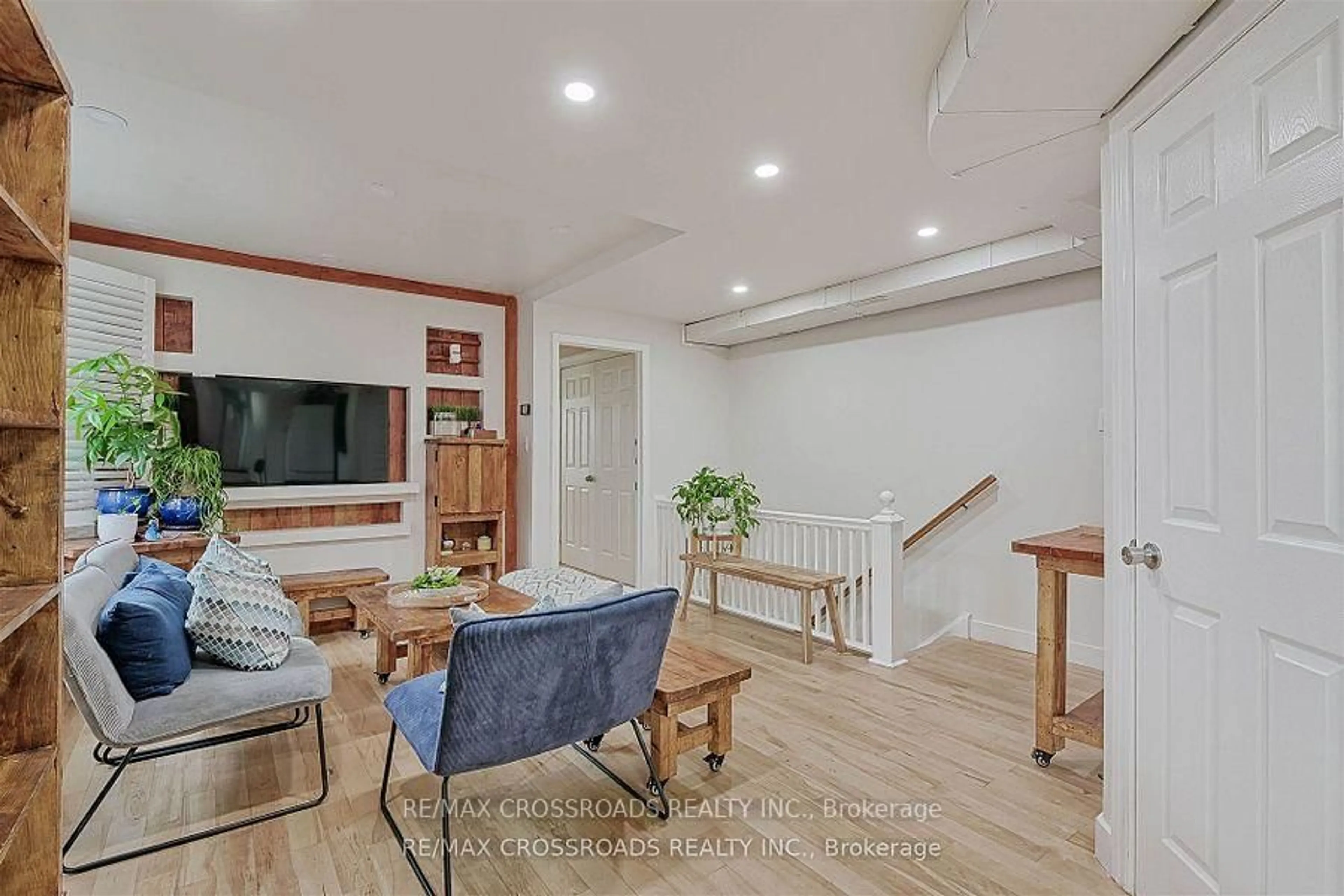 Living room with furniture, unknown for 105 Runnymede Rd, Toronto Ontario M6S 2Y4