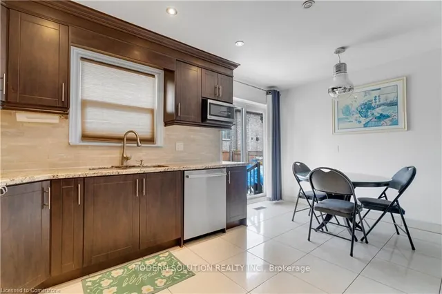 Additional property image - 3 Hartsdale Dr