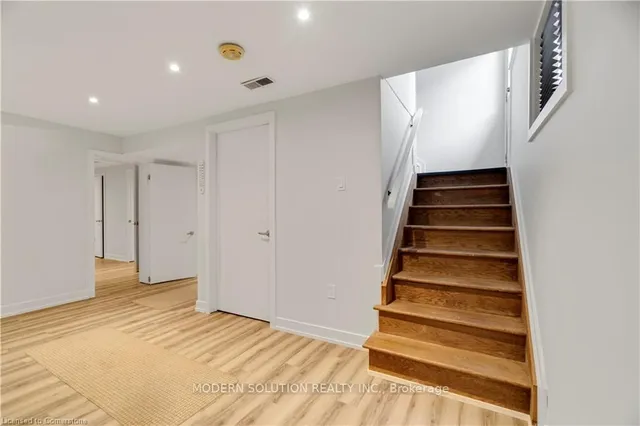 Additional property image - 3 Hartsdale Dr