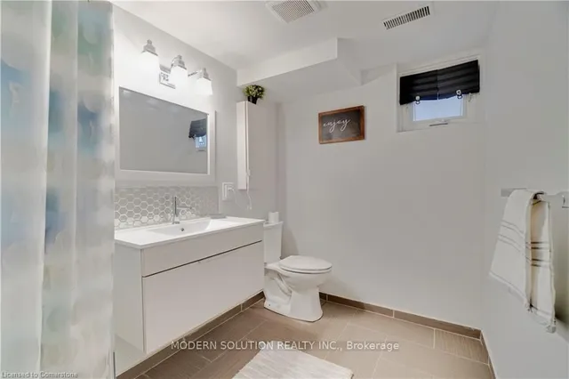 Additional property image - 3 Hartsdale Dr