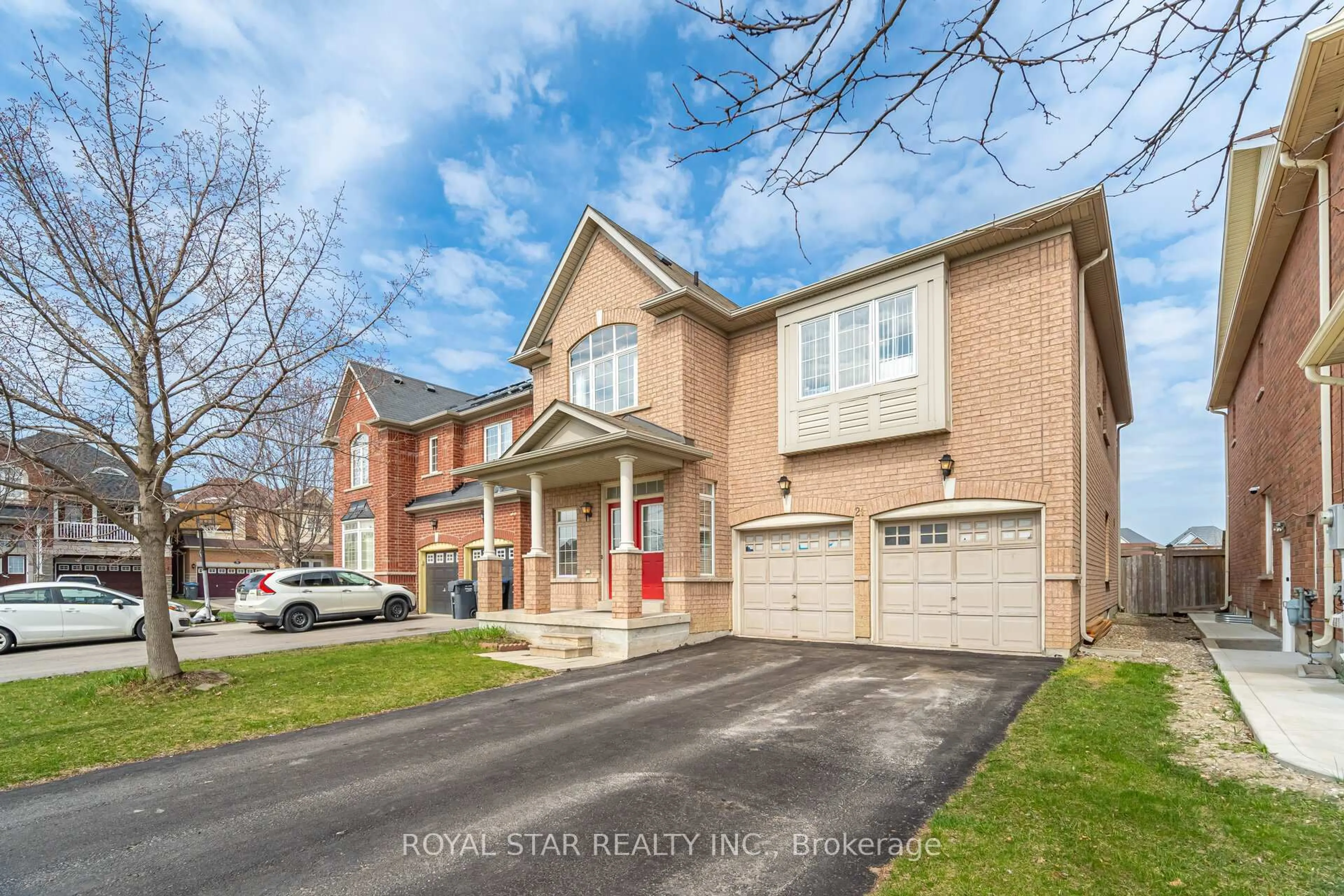 Home with brick exterior material, street for 21 Baylawn Circ, Brampton Ontario L6P 2M6
