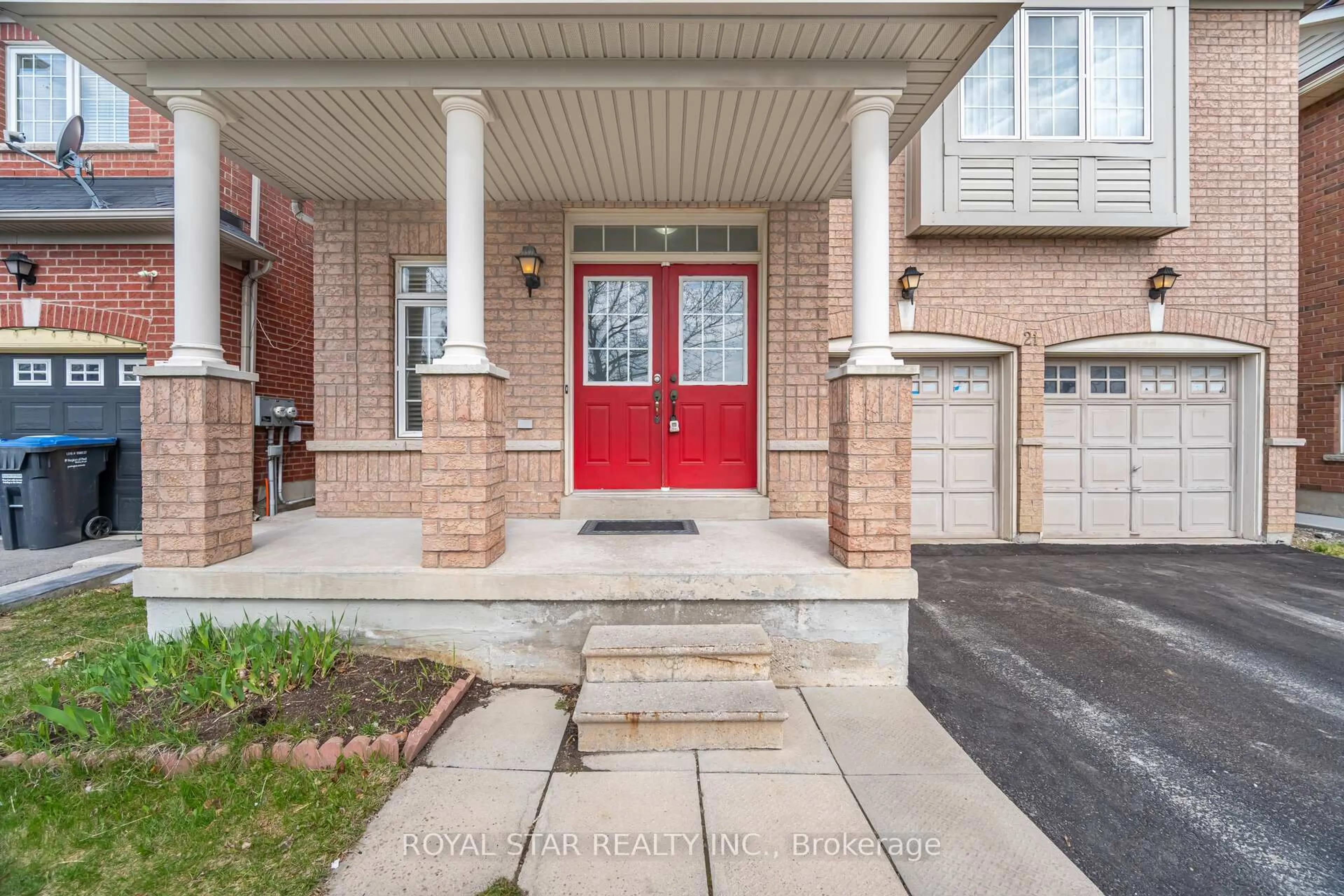 Home with brick exterior material, street for 21 Baylawn Circ, Brampton Ontario L6P 2M6