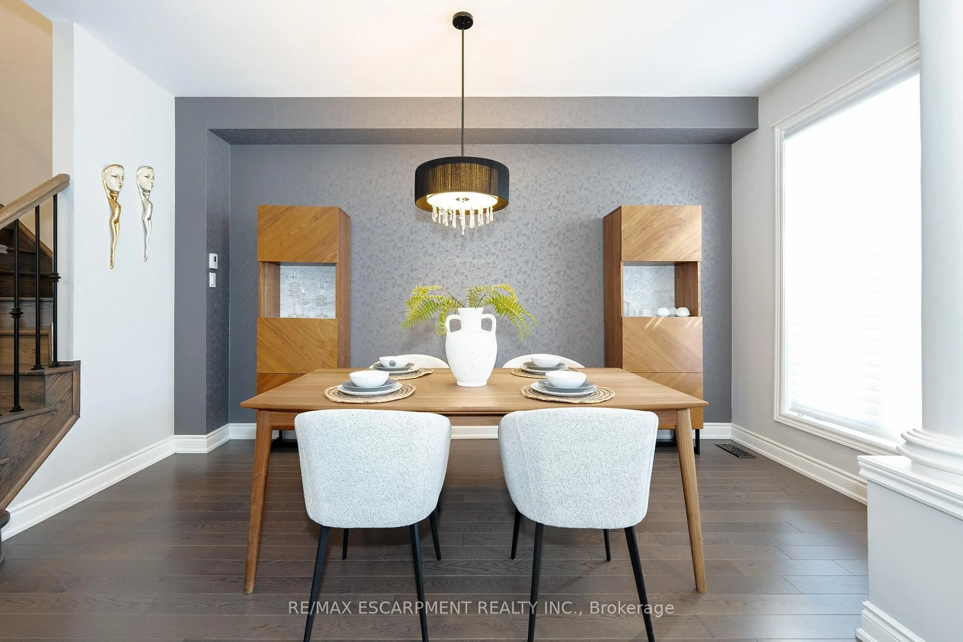 Dining room, unknown for 549 Terrace Way, Oakville Ontario L6M 1N6