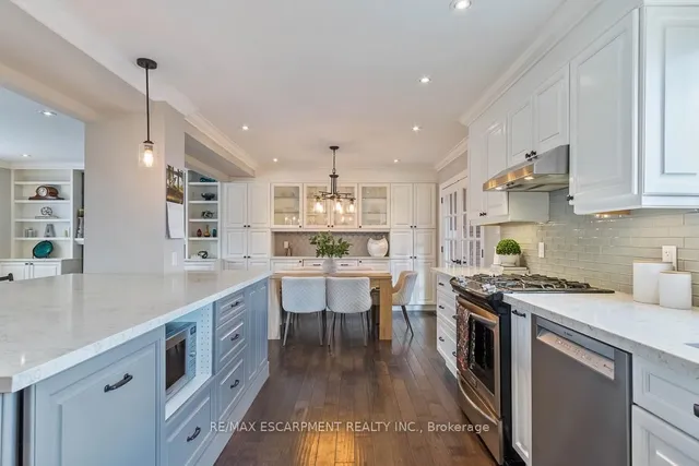 Additional property image - 516 Falgarwood Dr