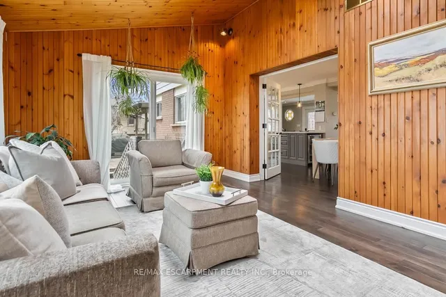 Additional property image - 516 Falgarwood Dr