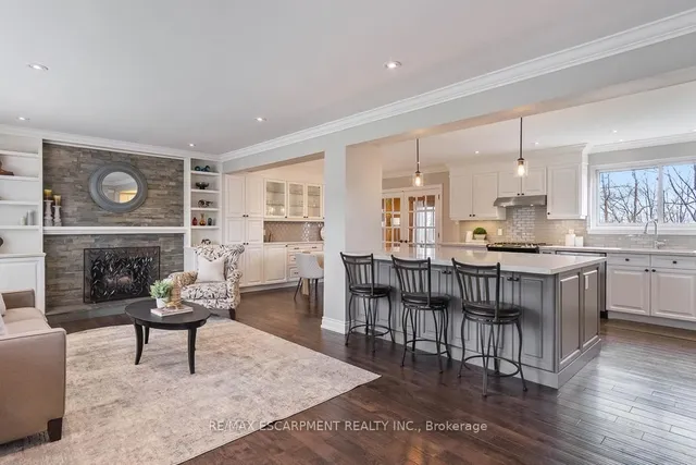 Additional property image - 516 Falgarwood Dr