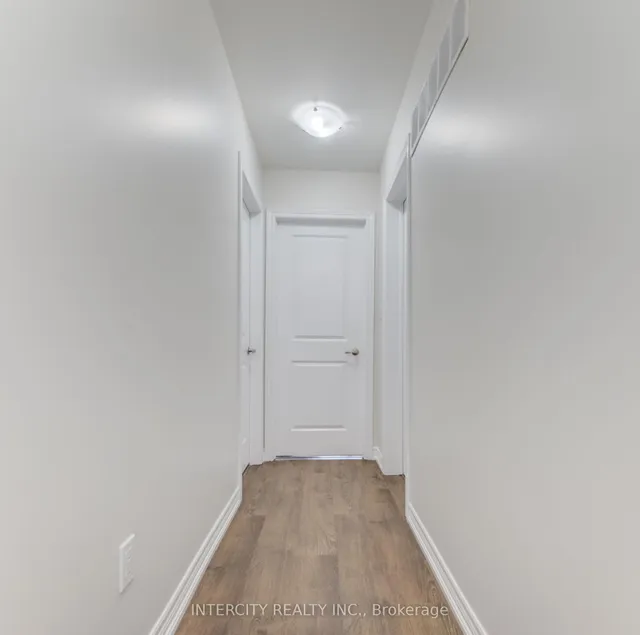 Additional property image - 2205 LILLYKIN St Unit 4