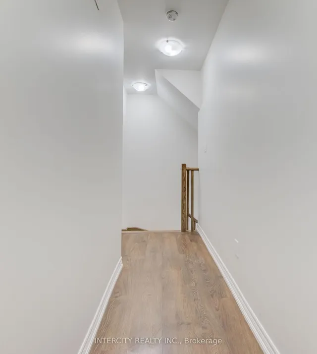 Additional property image - 2205 LILLYKIN St Unit 4