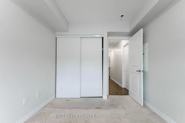 Additional property image - 2205 LILLYKIN St Unit 4