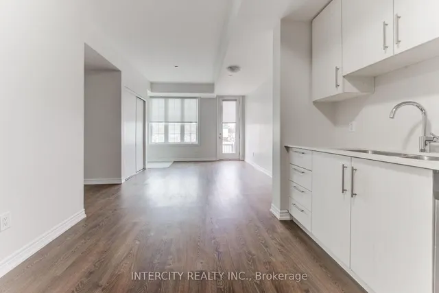 Additional property image - 2205 LILLYKIN St Unit 4