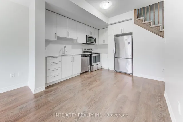 Additional property image - 2205 LILLYKIN St Unit 4