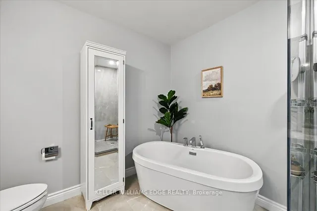 Additional property image - 3230 New St Unit 1