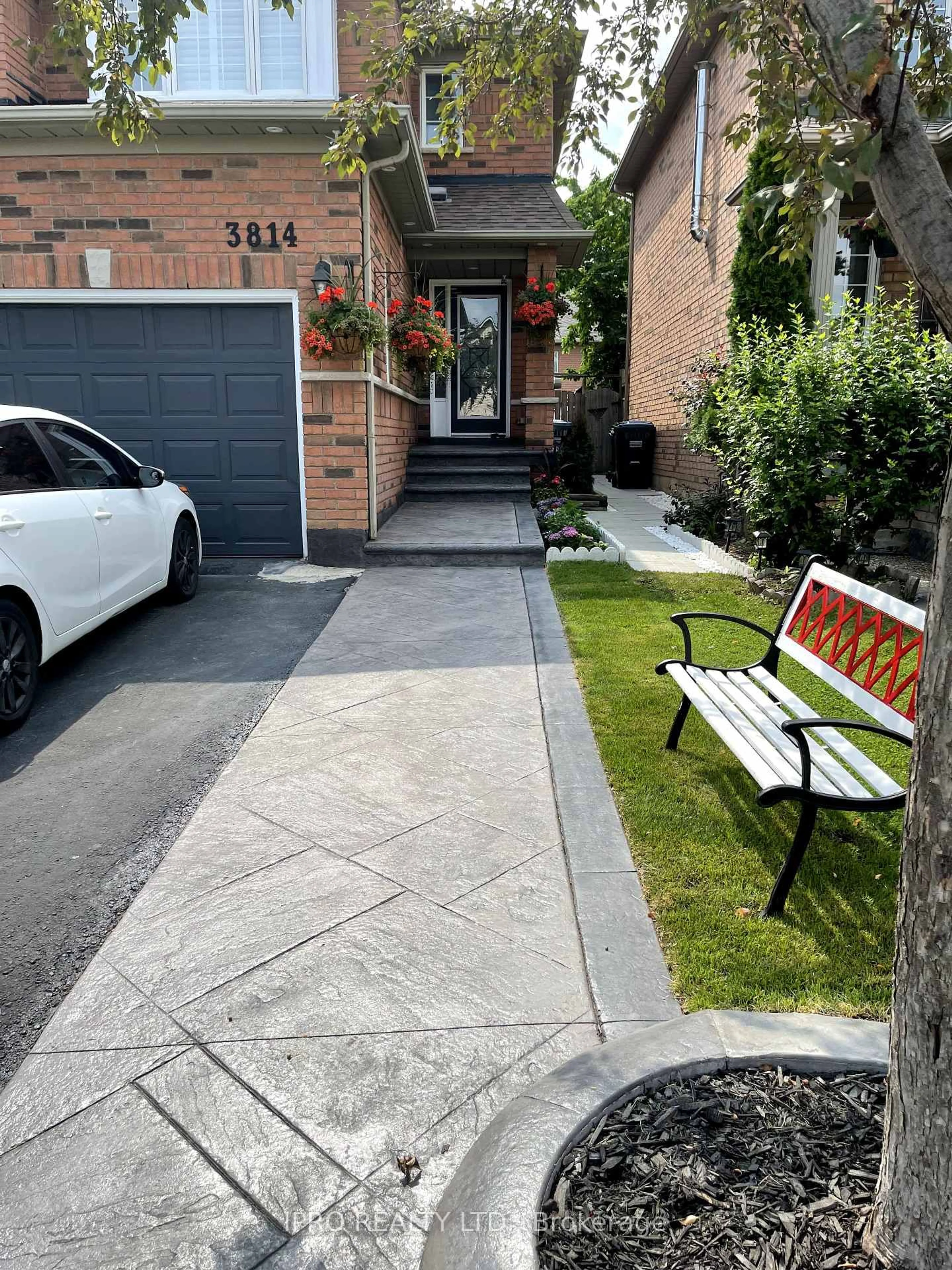 Unknown for 3814 Ridgepoint Way, Mississauga Ontario L5N 7T7