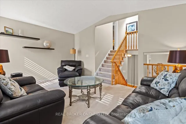 Additional property image - 2257 Silverbirch Crt